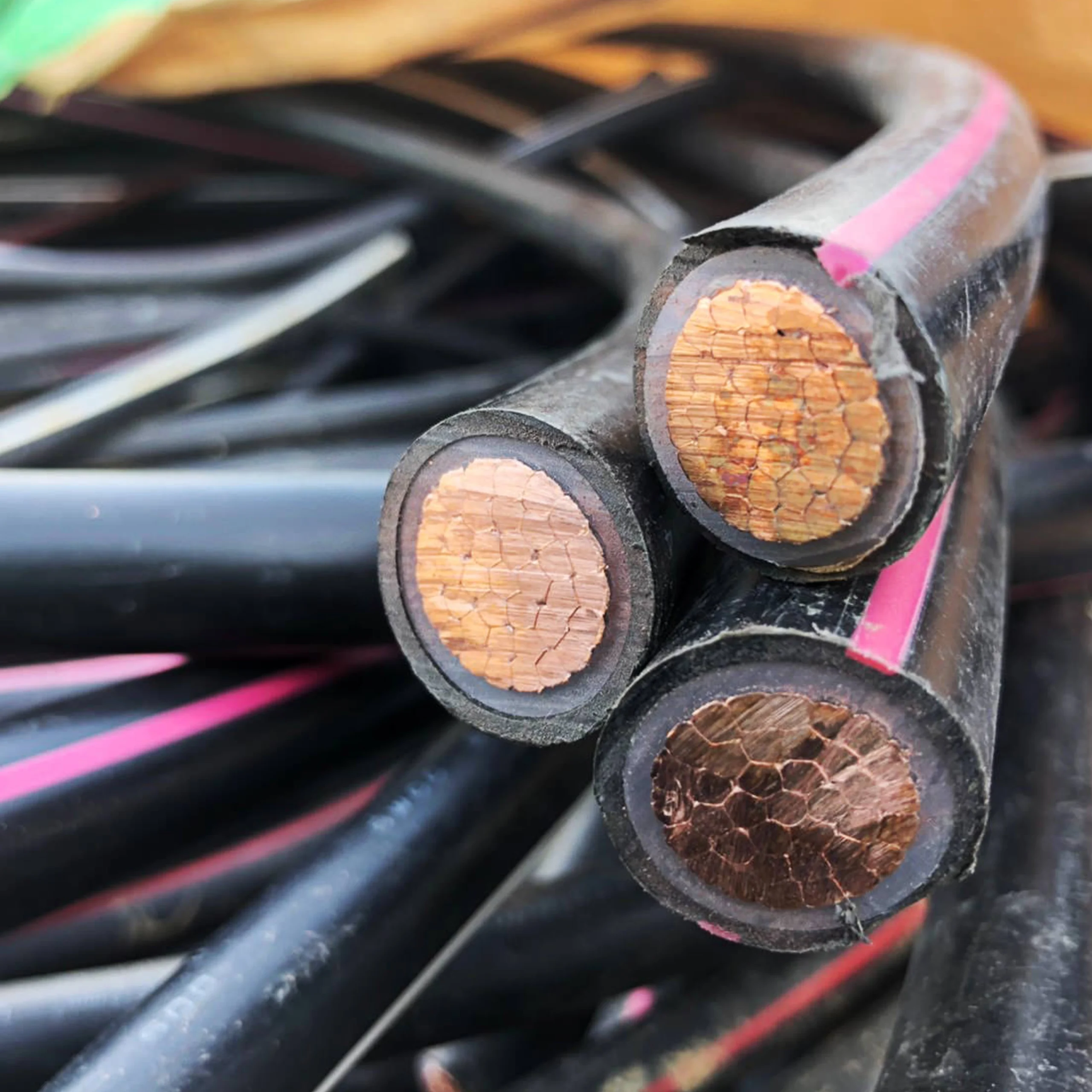 株式会社浜屋 取扱商品 電線